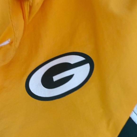 Green Bay Packers Pullover Jacket - Picture 5 of 6